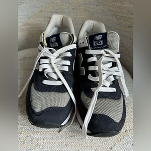 New Balance size 10 sneakers. Never worn